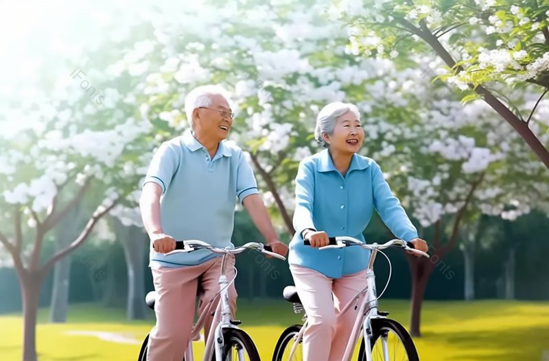 安逸幸福的老年夫妇在公园骑行照片,高清,摄影图,摄影图片,图片大全,摄影图免费下载